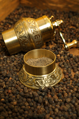 SOZEN BRASS PEPPER GRINDER MILL 12 CM / 5 IN 